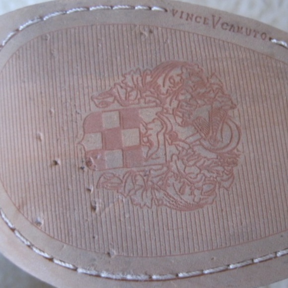 Vince Camuto Christie Crackled Leather Clogs - Picture 8 of 12